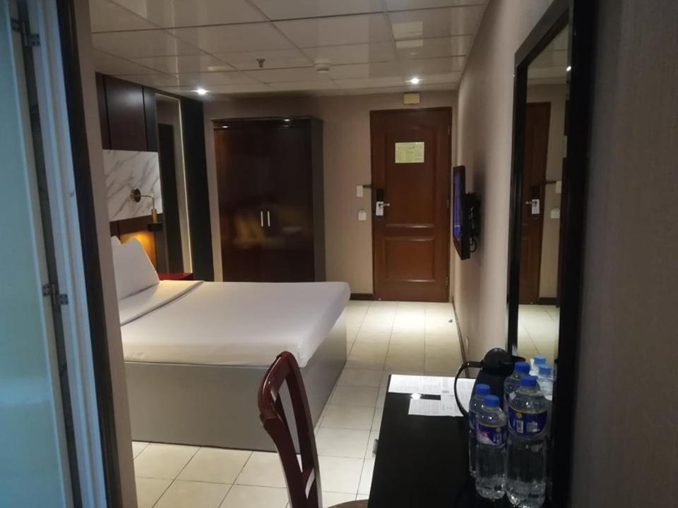 Star Plaza Hotel Dagupan City Buitenkant foto