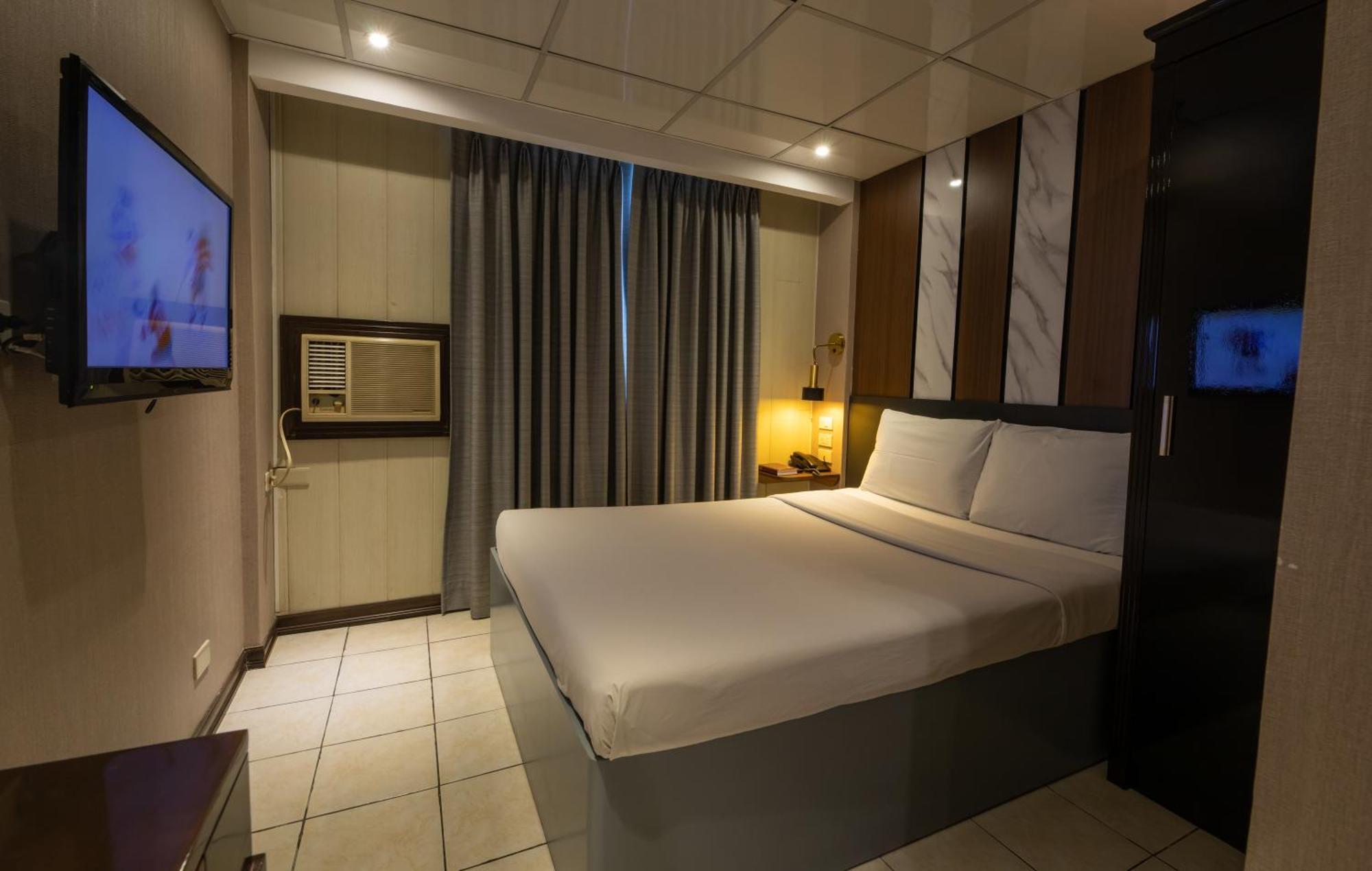 Star Plaza Hotel Dagupan City Buitenkant foto